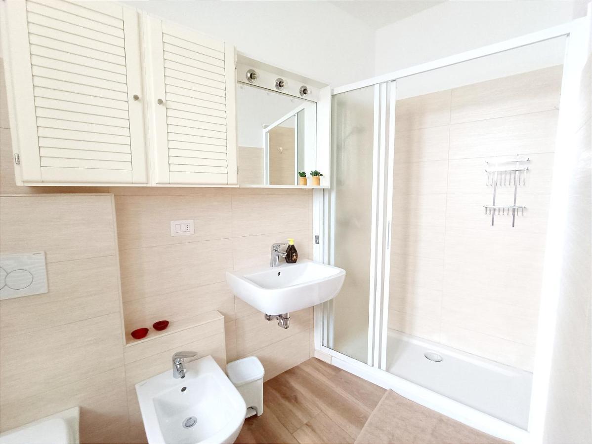 La Casa Del Barcaiolo Apartment Малграте Екстериор снимка